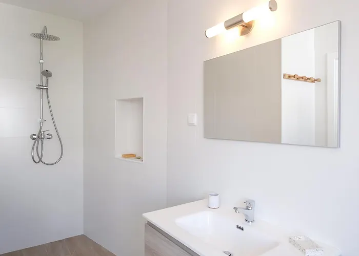 Semesterbostad Casa Flores -