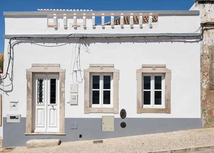 Semesterbostad Casa Flores - Tavira